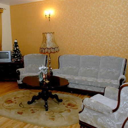 Hotel Centras Šakiai Екстериор снимка