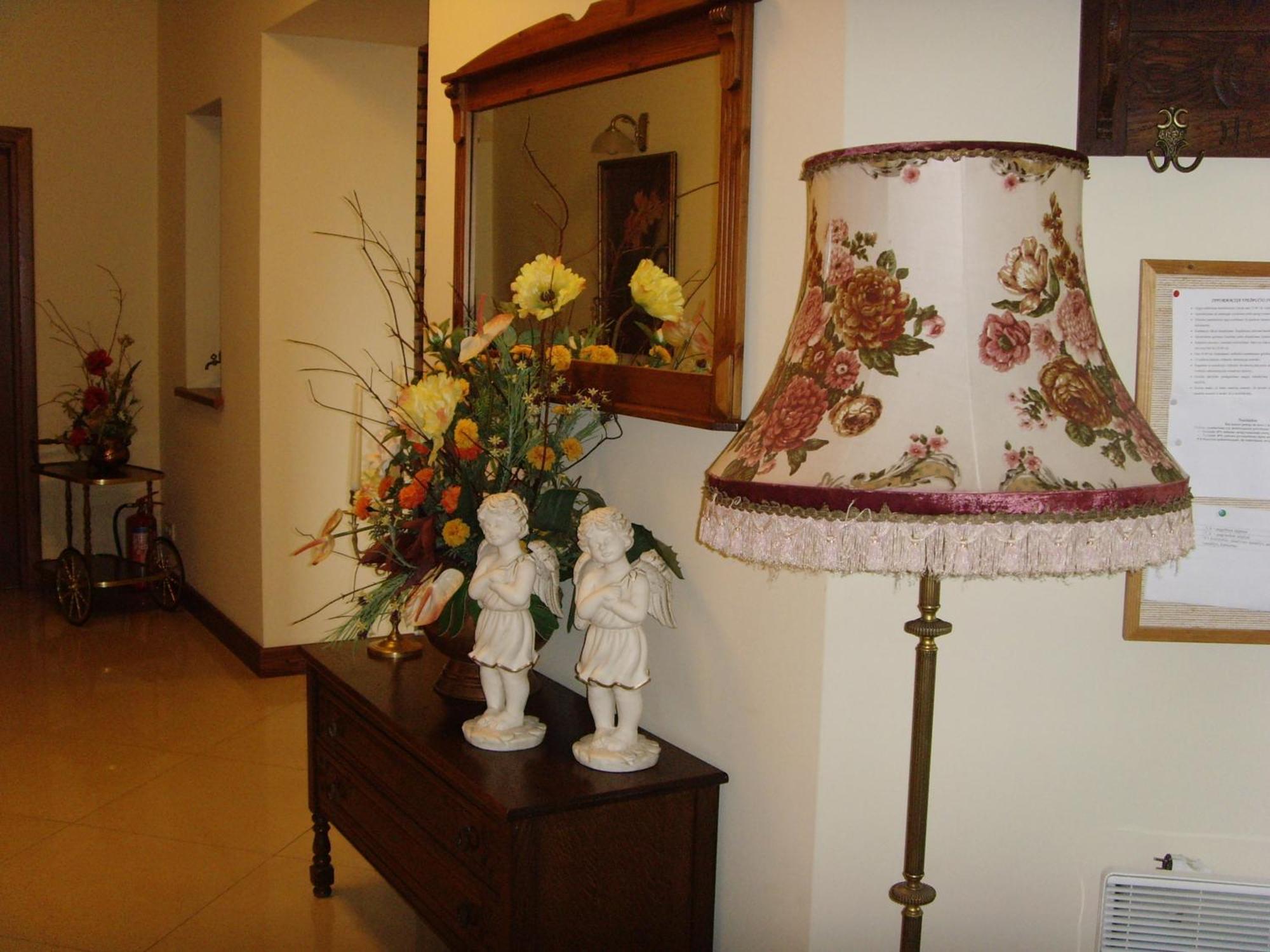 Hotel Centras Šakiai Екстериор снимка