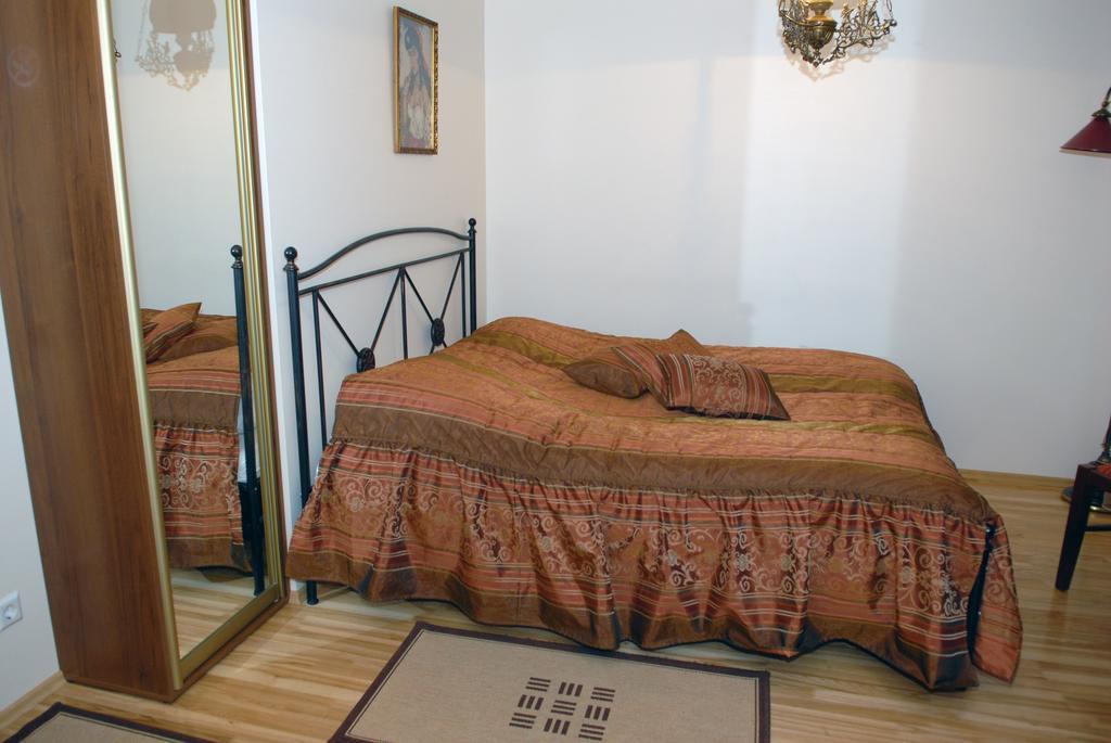 Hotel Centras Šakiai Екстериор снимка